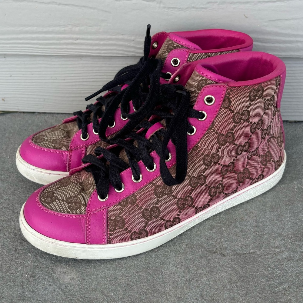 Gucci Women’s Brooklyn GG Supreme Sneakers